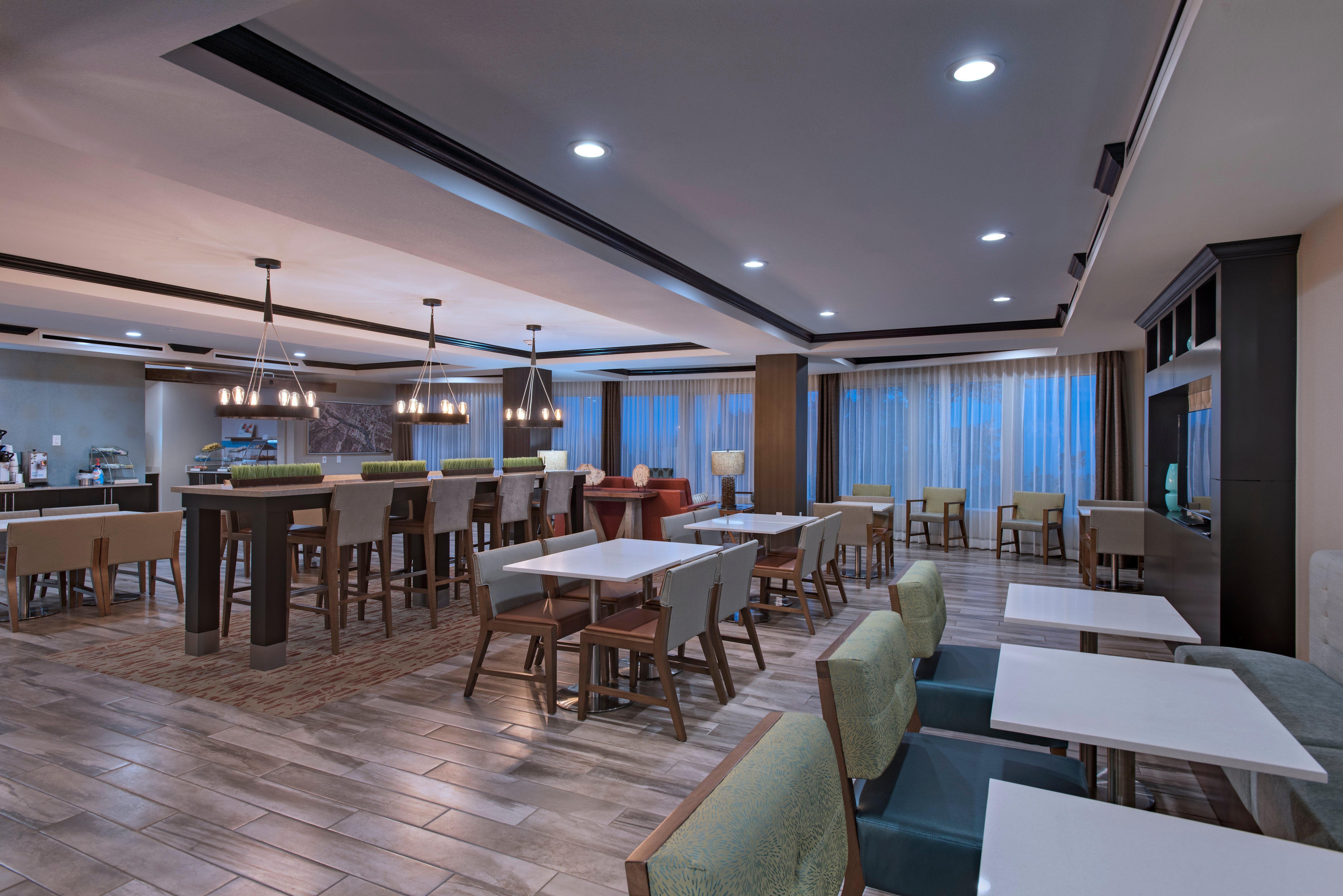 Holiday Inn Express & Suites Austin Nw - Four Points By Ihg Exterior foto